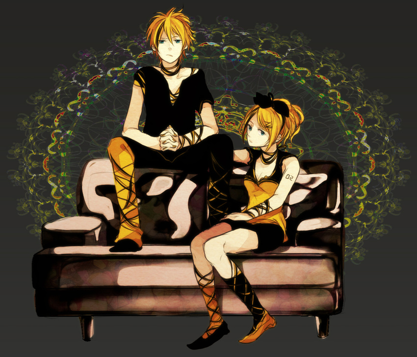 96neko androgynous bad_id bad_pixiv_id blonde_hair blue_eyes couch hair_ornament hair_ribbon hairclip kagamine_rin multiple_girls niconico ribbon short_hair sitting tokyo-to_rock_city_(vocaloid) tsuyuxxx vocaloid