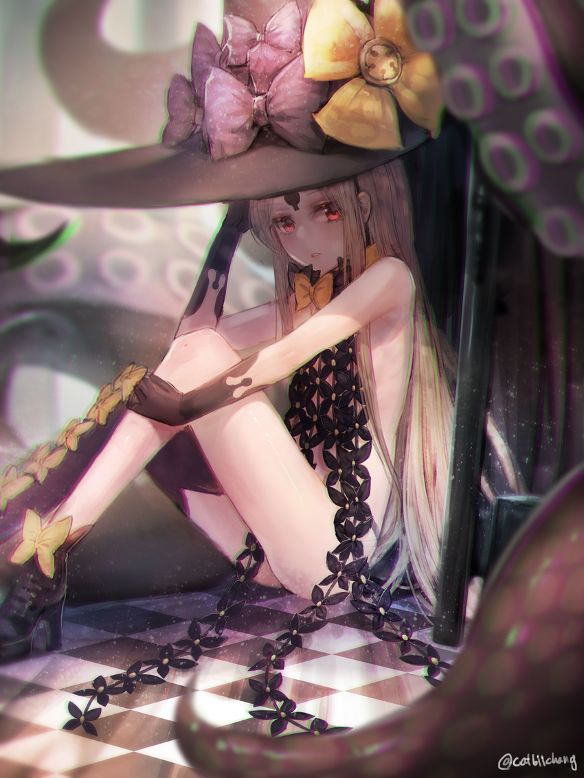 abigail_williams_(fate/grand_order) absurdres bangs black_bow black_footwear black_hat black_panties blurry blurry_foreground bow catbii checkered checkered_floor commentary depth_of_field fate/grand_order fate_(series) hat hat_bow high_heels highres key long_hair looking_at_viewer orange_bow oversized_object panties parted_bangs parted_lips red_eyes revealing_clothes sitting solo suction_cups tentacles topless underwear very_long_hair white_hair witch_hat