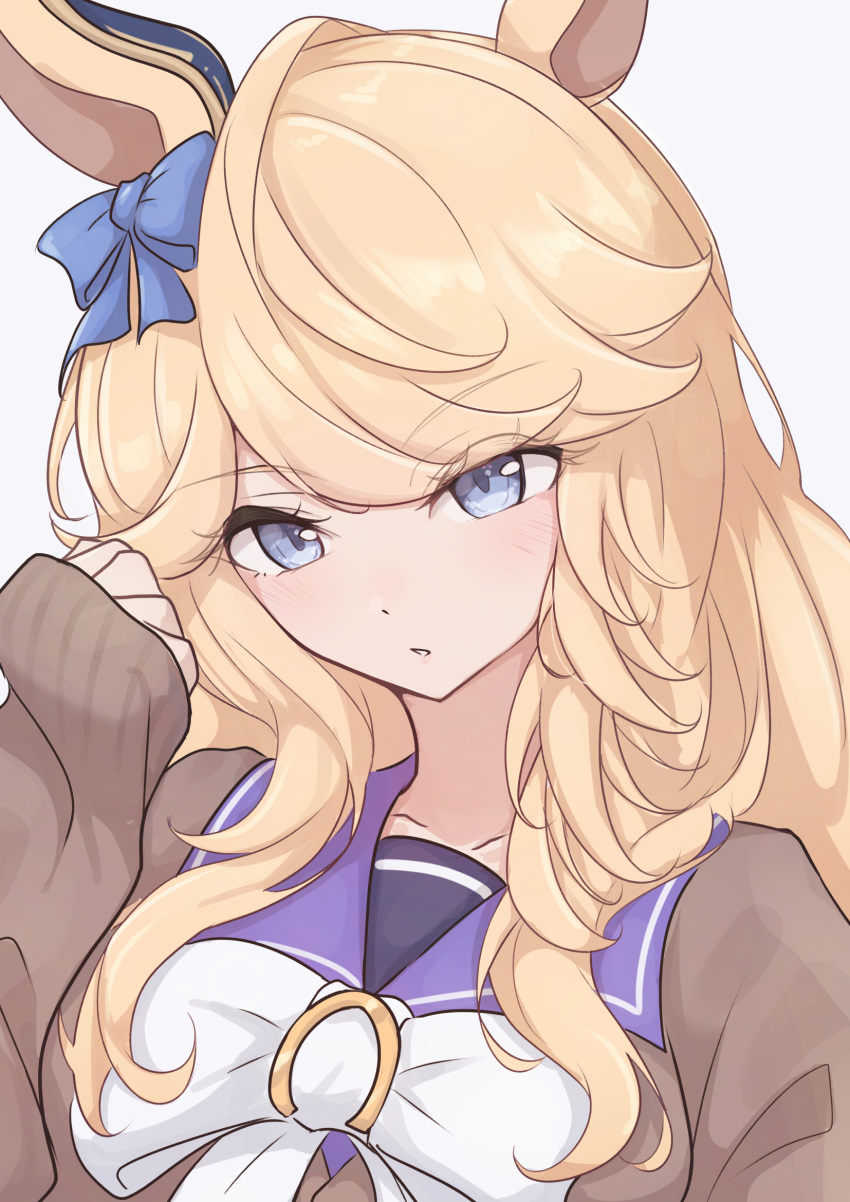 1girl animal_ears blonde_hair blue_bow blue_eyes blush bow bowtie breasts brown_cardigan cardigan chahiro collarbone commentary_request ear_bow gold_city_(umamusume) highres horse_ears horse_girl large_breasts long_hair long_sleeves looking_at_viewer parted_lips purple_sailor_collar purple_shirt sailor_collar sailor_shirt school_uniform shirt simple_background solo tracen_school_uniform umamusume upper_body white_bow white_bowtie