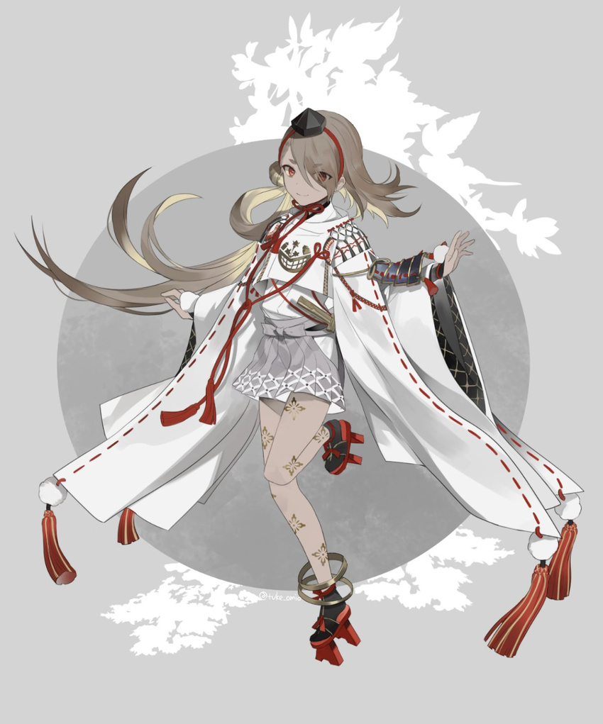 anklet brown_hair circle commentary_request flower_knot full_body gold_trim hair_over_one_eye hat highres ima-no-tsurugi japanese_clothes jewelry kimono leg_tattoo leg_up long_hair looking_at_viewer male_focus otoko_no_ko pom_pom_(clothes) red_eyes solo tassel tattoo tokin_hat touken_ranbu tuke_omio unmoving_pattern very_long_hair