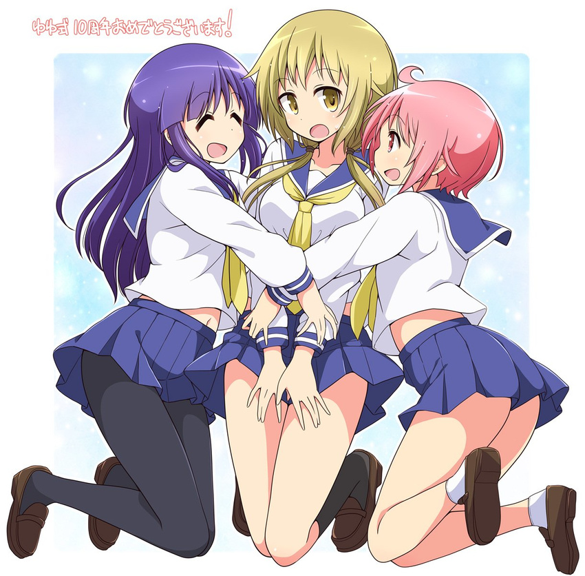 :d :o ^_^ ahoge ass bangs black_legwear blonde_hair blouse blue_sailor_collar blue_skirt breasts brown_footwear closed_eyes collarbone commentary eyebrows_visible_through_hair full_body girl_sandwich group_hug hair_tie highres hinata_yukari hug ichii_yui jumping kneehighs loafers long_hair long_sleeves looking_at_another low_twintails medium_breasts mel_(melty_pot) midriff_peek multiple_girls neckerchief nonohara_yuzuko open_mouth pantyhose pink_eyes pink_hair pleated_skirt purple_hair sailor_collar sandwiched school_uniform school_uniform_(yuyushiki) serafuku shoes short_hair sidelocks skirt smile socks translated twintails two-tone_background white_blouse white_legwear yellow_eyes yellow_neckwear yuyushiki