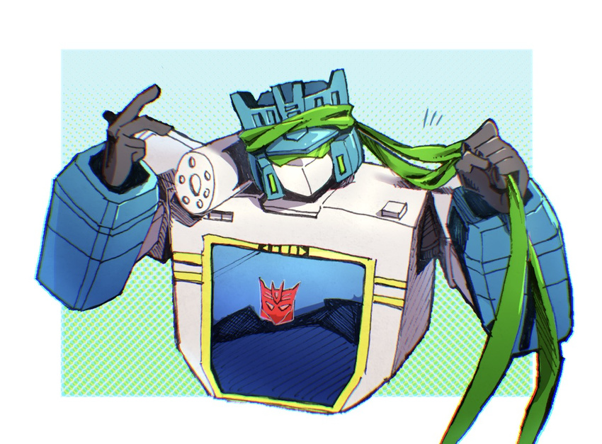 akane_477 cannon decepticon green_eyes holding insignia looking_at_viewer mecha no_humans simple_background sir_soundwave solo soundwave transformers transformers_shattered_glass upper_body weapon