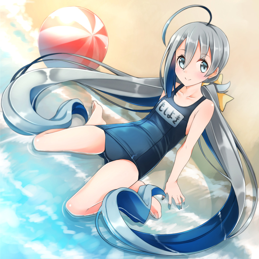 ahoge ball barefoot beach beachball blue_swimsuit comah day flat_chest green_eyes grey_eyes grey_hair hair_between_eyes highres kantai_collection kiyoshimo_(kantai_collection) long_hair looking_at_viewer low_twintails name_tag one-piece_swimsuit school_swimsuit sitting smile solo swimsuit twintails very_long_hair wariza waves