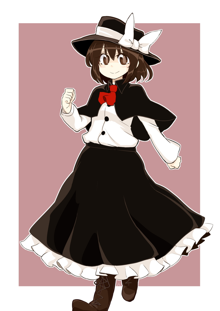 azumaya_toushirou black_capelet black_hat black_skirt boots bow brown_background brown_eyes brown_footwear brown_hair buttons capelet clenched_hands closed_mouth commentary_request frilled_skirt frills hat hat_bow highres long_skirt long_sleeves looking_at_viewer petticoat red_neckwear shirt short_hair skirt smile solo square touhou two-tone_background usami_renko walking white_background white_bow white_shirt