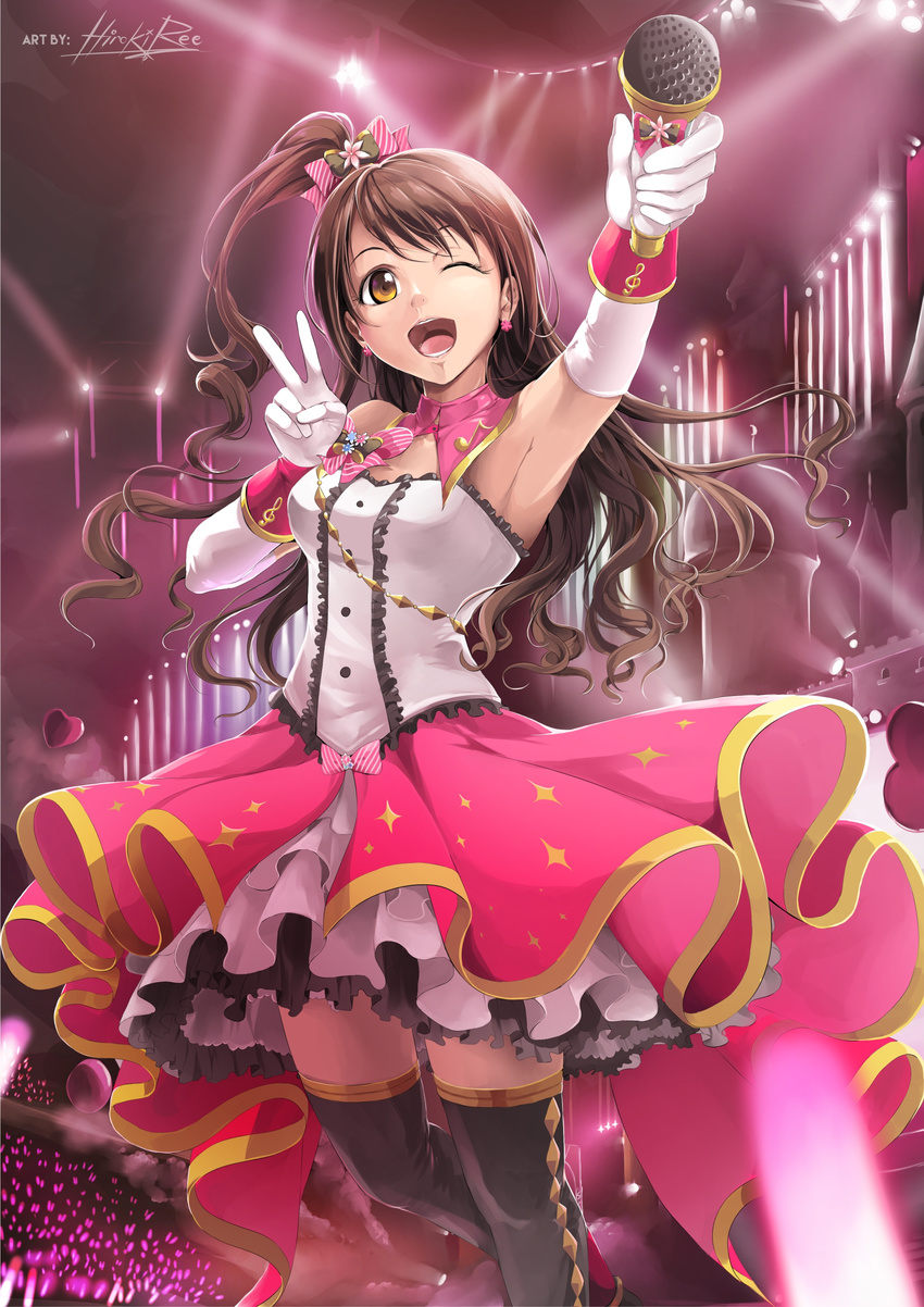 ;d absurdres armpits black_legwear bow brown_eyes brown_hair choker earrings floating_hair gloves hair_bow high_ponytail highres hiroki_ree holding holding_microphone idol idolmaster idolmaster_cinderella_girls jewelry layered_skirt long_hair microphone one_eye_closed open_mouth outstretched_arm pink_bow shimamura_uzuki side_ponytail signature smile solo spotlight stage stage_of_magic standing striped striped_bow thighhighs v very_long_hair white_gloves