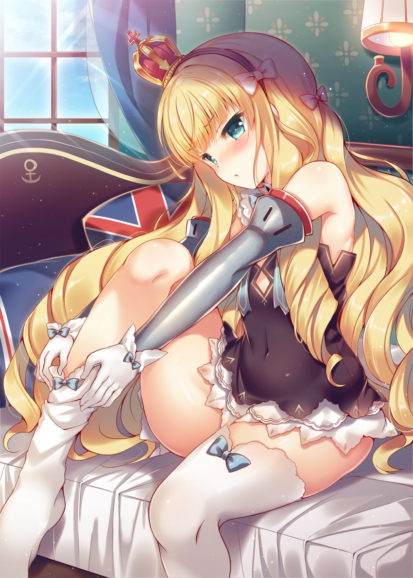 adjusting_clothes adjusting_legwear aqua_eyes azur_lane bed blonde_hair blush bow covered_navel crown drill_hair eyebrows_visible_through_hair gloves hair_bow hairband highres long_hair on_bed pillow pink_bow pout queen_elizabeth_(azur_lane) sitting sitting_on_bed solo suzune_rena thighhighs union_jack white_gloves white_legwear window