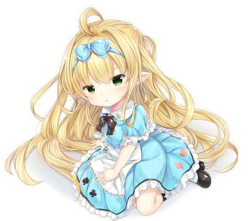 1girl ahoge alice_(wonderland) alice_(wonderland)_(cosplay) alice_in_wonderland apron bangs black_footwear blonde_hair blue_bow blue_dress blush bow club_(shape) commentary_request cosplay diamond_(shape) dress eyebrows_visible_through_hair gradient gradient_background granblue_fantasy green_eyes grey_background hair_between_eyes hair_bow harvin head_tilt heart highres kneehighs long_hair maid_apron melissabelle parted_lips pointy_ears puffy_short_sleeves puffy_sleeves shizukawashi_sumi shoes short_sleeves solo spade_(shape) very_long_hair white_apron white_background white_legwear