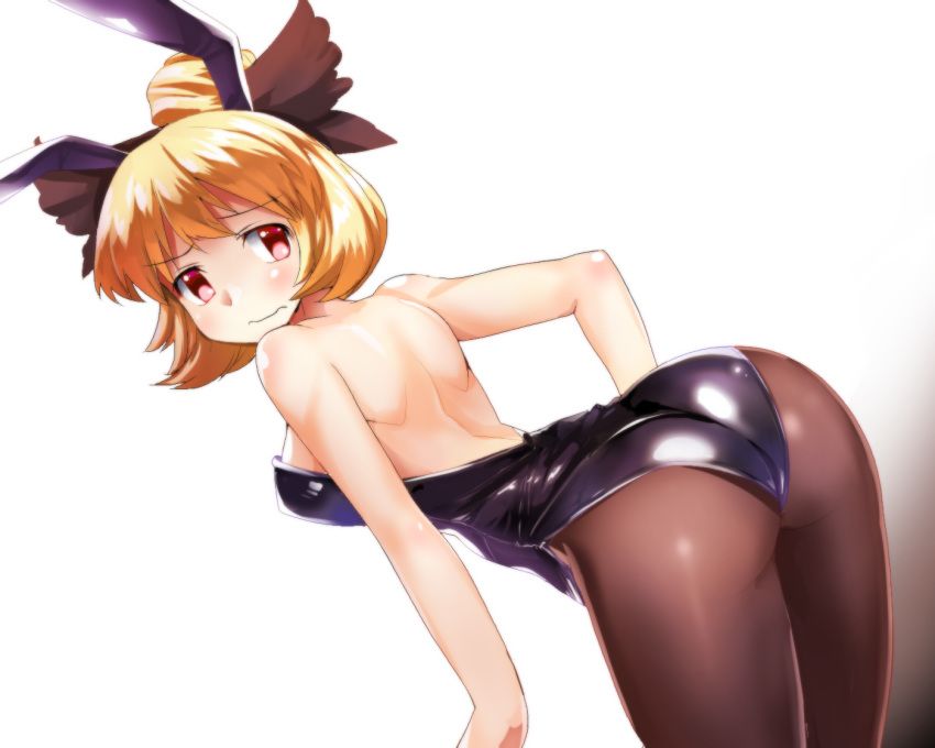 alternate_costume animal_ears ass back bare_arms bare_shoulders blonde_hair bow breasts brown_bow brown_legwear bunny_ears bunny_girl bunnysuit closed_mouth commentary_request dutch_angle hair_bow hair_bun kurodani_yamame leaning_forward long_hair looking_at_viewer medium_breasts mono_(moiky) pantyhose red_eyes shiny shiny_clothes simple_background solo topknot touhou white_background