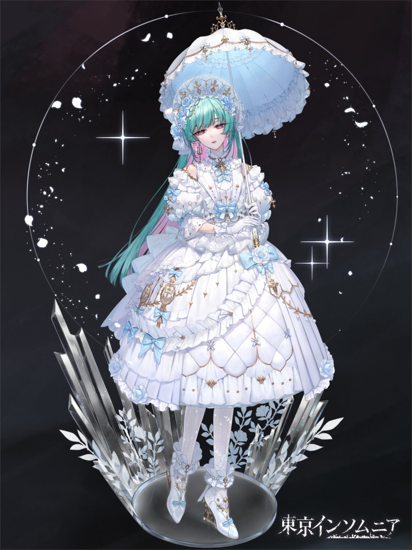 1girl alpaca_connect ankle_cuffs aqua_eyes bare_shoulders black_background blue_bow blue_bowtie blue_flower blue_rose blunt_bangs bonnet bow bowtie cage_earrings colored_inner_hair copyright_name crystal detached_sleeves dress dress_bow dress_flower earrings expressionless flower frilled_dress frills full_body gem glove_bow gloves gold_trim hair_flower hair_ornament highres holding holding_umbrella jewelry leaf lolita_fashion long_hair looking_at_viewer medium_dress multicolored_hair oriti4 pantyhose parasol parted_lips pearl_(gemstone) pink_hair puffy_sleeves purple_eyes rose sidelocks single_earring sleeveless sleeveless_dress sleeves_past_elbows solo sparkle standing straight-on umbrella wedge_heels white_bow white_dress white_footwear white_gloves white_headwear white_pantyhose white_umbrella