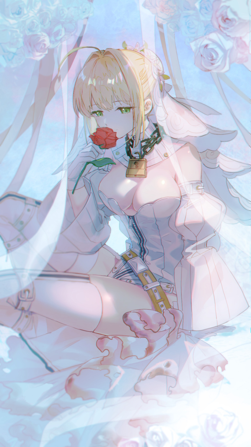 1girl aestus_estus ahoge belt blonde_hair bodysuit breasts bridal_veil chain cleavage fate/grand_order fate_(series) flower flower_wreath full-length_zipper gloves green_eyes hair_intakes head_wreath highres large_breasts leotard lock loose_belt nero_claudius_(bride)_(fate) nero_claudius_(fate) padlock padlocked_collar red_flower red_rose rose solo veil white_bodysuit white_gloves white_leotard white_sleeves xuehua zipper