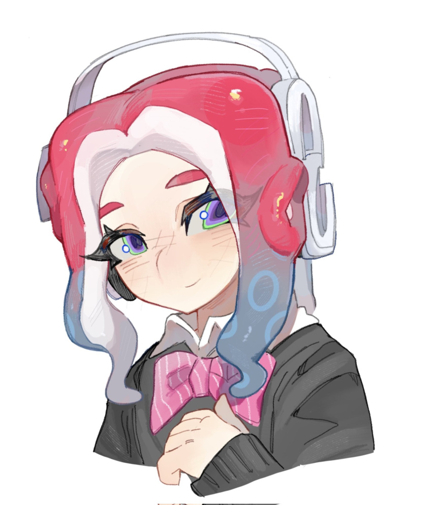 1boy blue_hair bow closed_mouth collar commentary commission cropped_torso eyelashes gradient_hair green_eyes headphones highres long_hair male_focus multicolored_hair octoling octoling_boy pink_bow purple_eyes red_hair redbeanpie0 simple_background smile solo splatoon_(series) splatoon_3 tentacle_hair two-tone_eyes two-tone_hair upper_body white_background white_collar