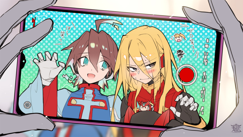 1girl 2boys ahoge amanhecer_eod armor black_eyes blonde_hair blue_robe blurry blurry_background blush brown_hair ciel_(mega_man) claw_pose commentary_request cyber_elf_x_(mega_man) green_eyes holding holding_phone long_hair looking_to_the_side multicolored_hair multiple_boys no_headwear phone rainbow_hair red_armor red_helmet robe robot_ears taking_picture translation_request user_interface x_(mega_man) zero(z)_(mega_man) zero_(mega_man)