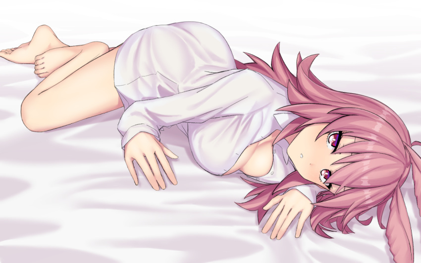 1girl blush breasts elfenlied22 fate/grand_order fate_(series) feet head_wings large_breasts looking_at_viewer lying pink_hair pink_wings red_eyes shirt thrud_(fate) valkyrie_(fate) white_background white_shirt wings