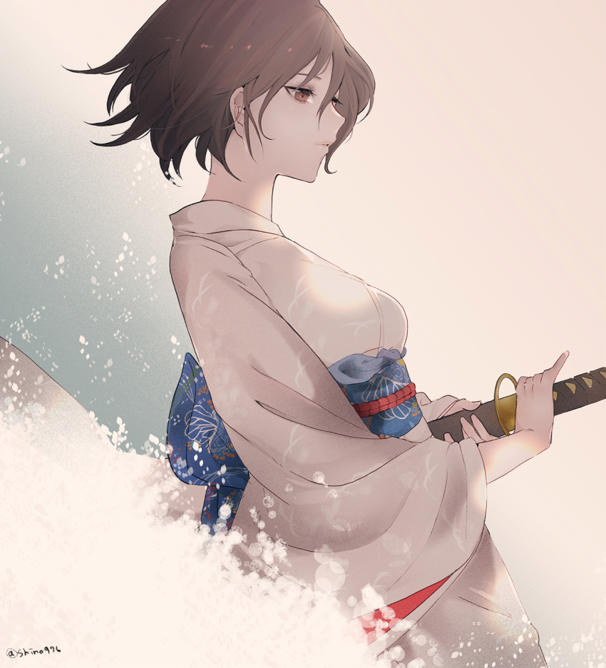 blue_background breasts brown_eyes brown_hair commentary_request cowboy_shot expressionless floating_hair from_side gradient gradient_background half-closed_eyes highres holding holding_sheath holding_sword holding_weapon japanese_clothes kara_no_kyoukai katana kimono long_sleeves looking_away looking_down medium_breasts multicolored multicolored_background obi parted_lips pink_background pinky_out print_kimono print_obi profile ready_to_draw ryougi_shiki sash scabbard sheath shino_(mufn5785) short_hair solo standing sword twitter_username weapon white_kimono wide_sleeves wind