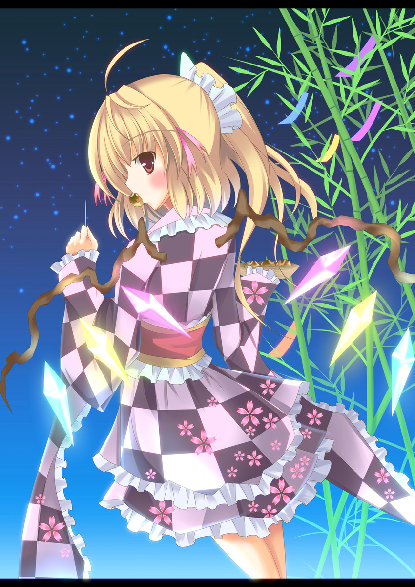 absurdres ahoge alternate_costume bad_id bad_pixiv_id bamboo blonde_hair checkered cherry_blossoms dress flandre_scarlet food highres letterboxed lio looking_back mouth_hold night petals ponytail purple_eyes solo takoyaki touhou wings