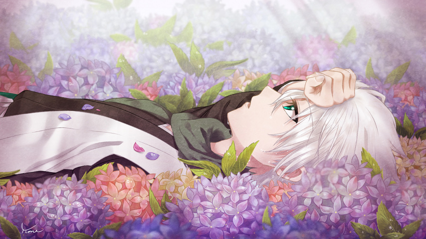 bleach day eyebrows_visible_through_hair flower from_side green_eyes hair_between_eyes hitsugaya_toushirou hydrangea lying male_focus on_back outdoors petals purple_flower red_flower silver_hair solo upper_body yvonne_(a715042007)