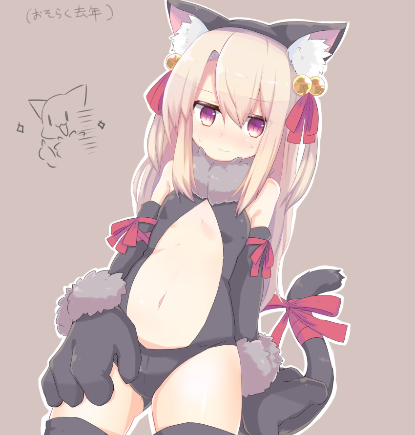 animal_ears bell black_gloves black_legwear black_leotard brown_hair cat_ears cat_tail center_opening elbow_gloves fake_animal_ears fate/kaleid_liner_prisma_illya fate_(series) flat_chest gloves gluteal_fold hair_ornament hairband hand_on_own_thigh highres illyasviel_von_einzbern jingle_bell leotard long_hair navel paw_gloves paws red_eyes ribbon simple_background solo tail tail_ribbon thighhighs