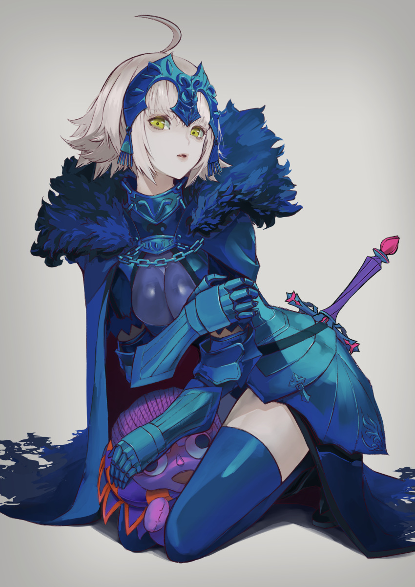1girl absurdres ahoge alternate_color armor armored_dress blue_cape blue_dress blue_legwear cape caster_(fate/zero) daydremec dress fate/grand_order fate_(series) faulds fur-trimmed_cape fur_trim gauntlets grey_background headpiece highres jeanne_d'arc_(alter)_(fate) jeanne_d'arc_(fate)_(all) kneeling looking_at_viewer open_mouth short_hair silver_hair simple_background solo sword thighhighs weapon yellow_eyes zettai_ryouiki