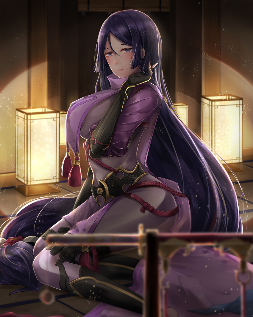 absurdres arm_support armor bangs black_gloves blush bodysuit breasts fate/grand_order fate_(series) fingerless_gloves gloves highres indoors japanese_armor kote large_breasts loincloth long_hair low-tied_long_hair minamoto_no_raikou_(fate/grand_order) parted_bangs playing_with_own_hair purple_bodysuit purple_eyes purple_hair ribbed_sleeves rope sitting slime_(user_jpds8754) smile solo suneate tabard very_long_hair yokozuwari