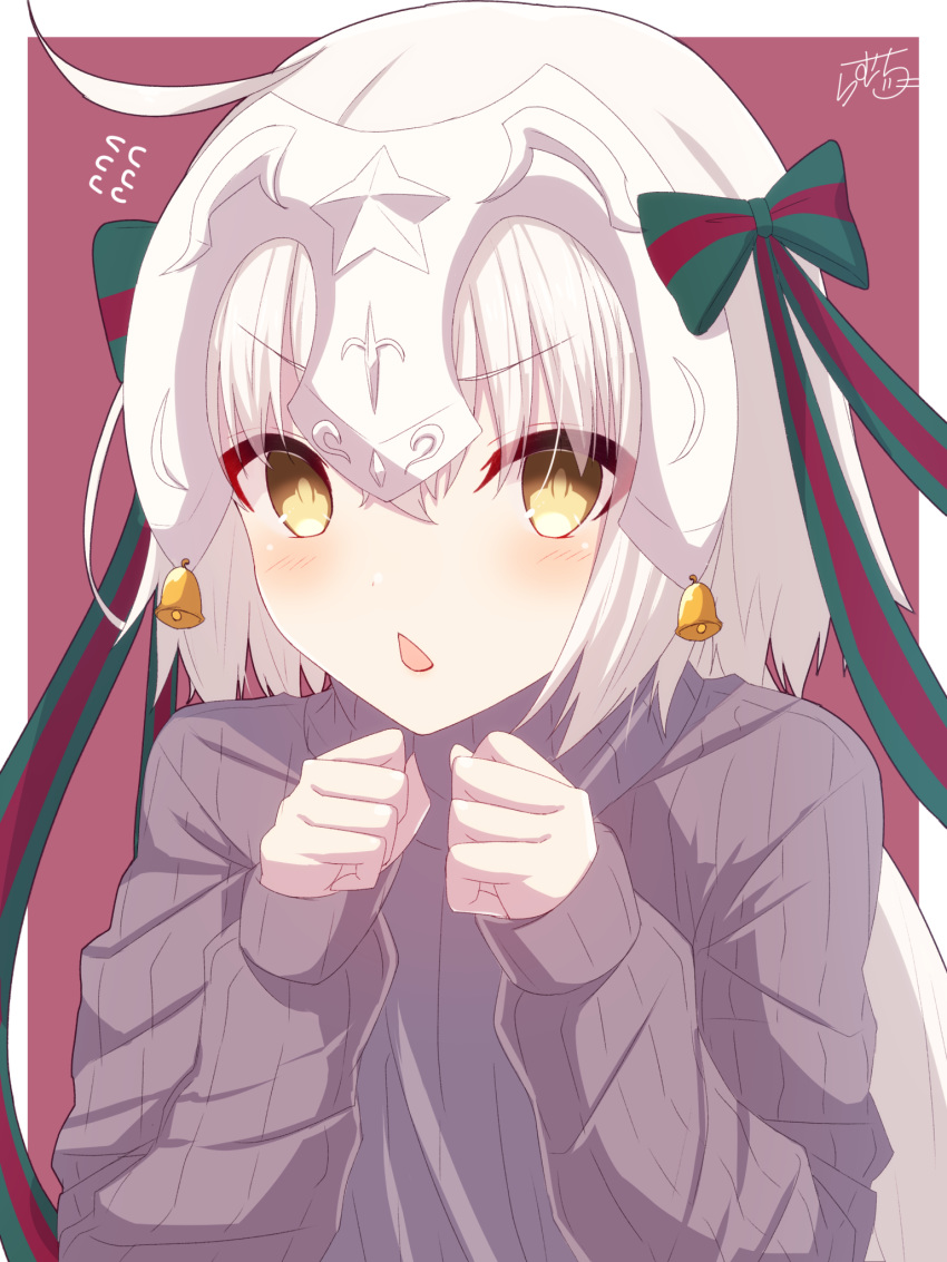 1girl :o ahoge alternate_costume bell black_sweater blush border bow brown_hair clenched_hands commentary_request eyebrows_visible_through_hair fate/grand_order fate_(series) flying_sweatdrops green_bow hair_bow headpiece highres jeanne_d'arc_(fate)_(all) jeanne_d'arc_alter_santa_lily long_hair long_sleeves low_ponytail open_mouth purple_background ramchi signature simple_background solo sweater turtleneck turtleneck_sweater upper_body v-shaped_eyebrows white_border white_hair