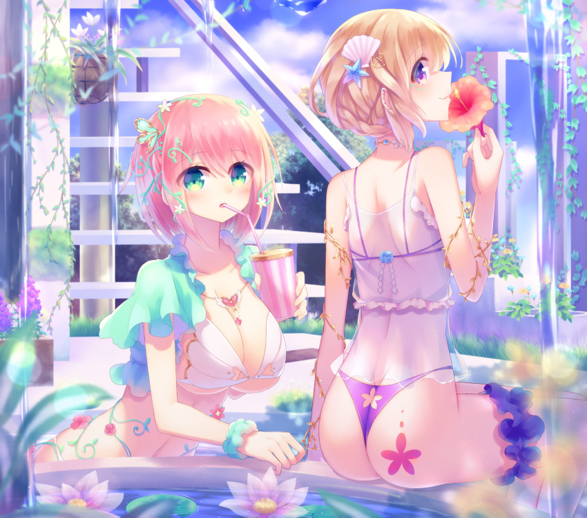 ass babydoll bendy_straw bikini blonde_hair breasts choker cleavage day drink drinking_straw flower from_behind green_eyes hair_ornament highres jewelry large_breasts leg_garter looking_at_viewer looking_back multiple_girls necklace original purple_eyes sakakidani see-through short_hair sitting smile swimsuit swimsuit_under_clothes water