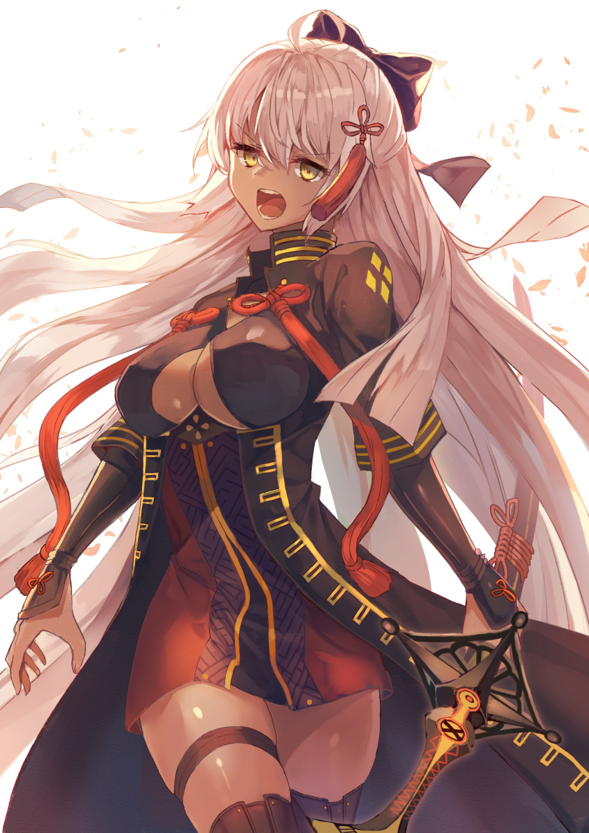 black_bow bow breasts cleavage dark_skin eyebrows_visible_through_hair fate/grand_order fate_(series) hair_bow highres holding holding_sword holding_weapon hopepe large_breasts long_hair looking_at_viewer okita_souji_(alter)_(fate) okita_souji_(fate)_(all) open_mouth sheath sheathed solo sword underboob very_long_hair weapon white_hair yellow_eyes