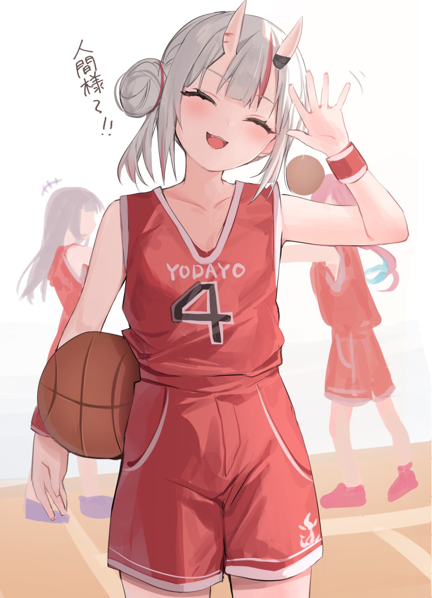 3girls ball basketball basketball_(object) basketball_uniform closed_eyes commentary_request hair_bun highres hololive horns iruka3 jersey minato_aqua multicolored_hair multiple_girls murasaki_shion nakiri_ayame open_mouth shorts smile solo_focus sportswear streaked_hair translation_request virtual_youtuber waving white_hair