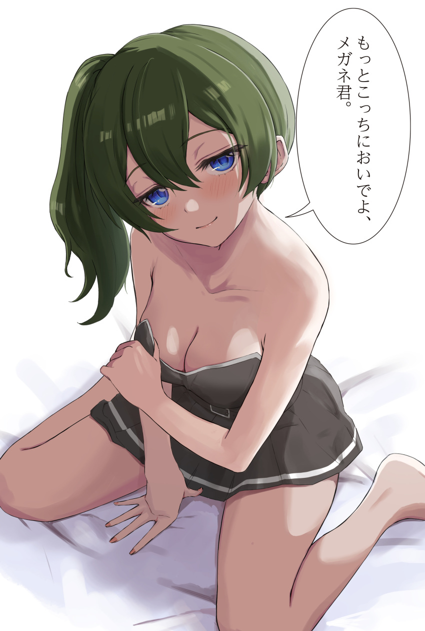 1girl absurdres bare_shoulders barefoot between_legs black_dress blue_eyes breasts cleavage collarbone commentary_request dress full_body green_hair half-closed_eyes hand_between_legs highres jitome large_breasts long_hair paid_reward_available pleated_dress sasasa_r_23 side_ponytail sitting smile solo sousou_no_frieren speech_bubble thighhighs translation_request ubel_(sousou_no_frieren) wariza white_background
