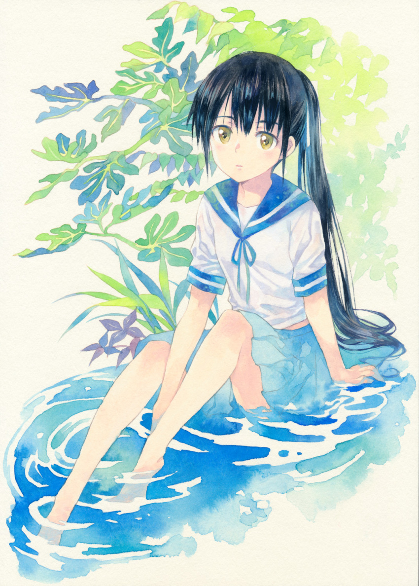 agahari bangs barefoot black_hair blue_neckwear blue_ribbon blue_sailor_collar blue_skirt calligraphy_brush_(medium) closed_mouth colored_pencil_(medium) commentary_request highres leaf long_hair looking_at_viewer neck_ribbon original partially_submerged pleated_skirt ponytail ribbon sailor_collar shirt short_sleeves sitting skirt solo traditional_media very_long_hair water white_shirt yellow_eyes