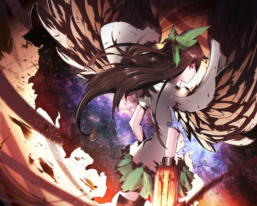 black_legwear bow brown_hair brown_wings cowboy_shot feathered_wings floating_hair from_behind green_bow grey_shirt hair_bow highres long_hair looking_at_viewer looking_back miniskirt pleated_skirt red_eyes reiuji_utsuho shiny shiny_hair shirt short_sleeves skirt solo standing thighhighs touhou very_long_hair wings wulben zettai_ryouiki