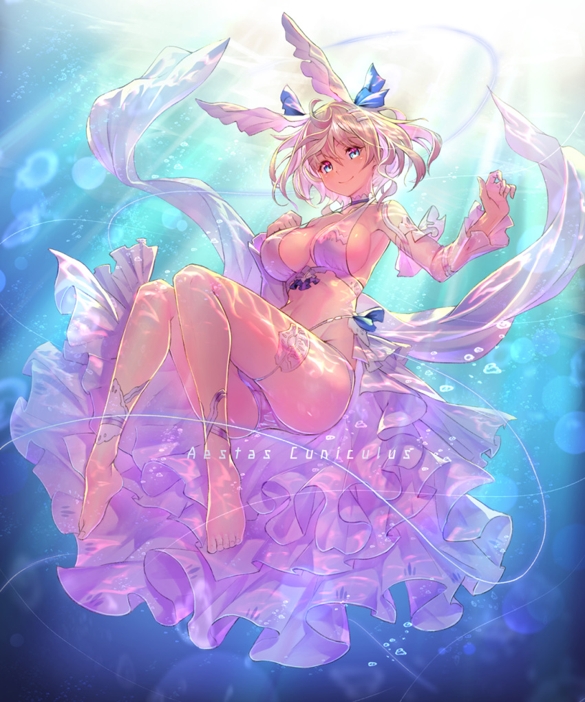 air_bubble ass bangs barefoot blonde_hair blue_eyes blush breasts bubble choker cleavage closed_mouth collarbone commentary_request eyebrows_visible_through_hair full_body hair_ornament hairclip highres large_breasts looking_at_viewer nadare-san_(nadare3nwm) original overskirt shiny shiny_skin short_hair simple_background smile solo submerged thigh_strap water