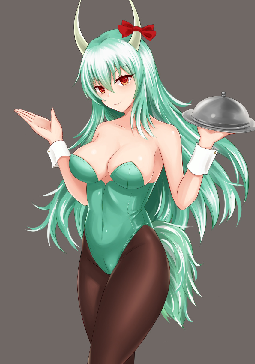 absurdres alternate_costume bangs bare_arms bare_shoulders blush bow breasts brown_legwear cleavage collarbone commentary covered_navel cowboy_shot ex-keine eyebrows_visible_through_hair green_hair grey_background hair_between_eyes hands_up head_tilt highres holding holding_plate horn_bow horns kamishirasawa_keine large_breasts leotard long_hair looking_at_viewer no_hat no_headwear pantyhose plate playboy_bunny_leotard red_bow red_eyes revision shiny shiny_skin simple_background smile solo standing tail thighs touhou wrist_cuffs wuwusan