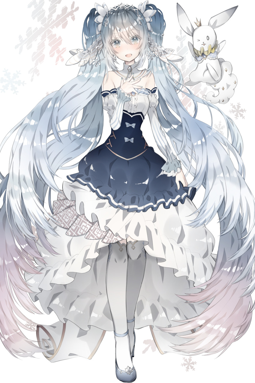 :d animal bangs bare_shoulders beamed_eighth_notes blue_eyes blue_footwear blue_hair blue_skirt blush bunny center_frills commentary_request crown detached_sleeves eyebrows_visible_through_hair frills full_body grey_legwear hair_between_eyes hair_ornament hand_on_own_chest hand_up hatsune_miku head_tilt highres juliet_sleeves long_hair long_sleeves mini_crown musical_note one_eye_closed open_mouth over-kneehighs parted_lips pleated_skirt puffy_sleeves quaver_earrings shirt shoes siho_(ricchil) simple_background skirt smile snowflakes standing thighhighs tiara twintails very_long_hair vocaloid white_background white_shirt yuki_miku yukine_(vocaloid)