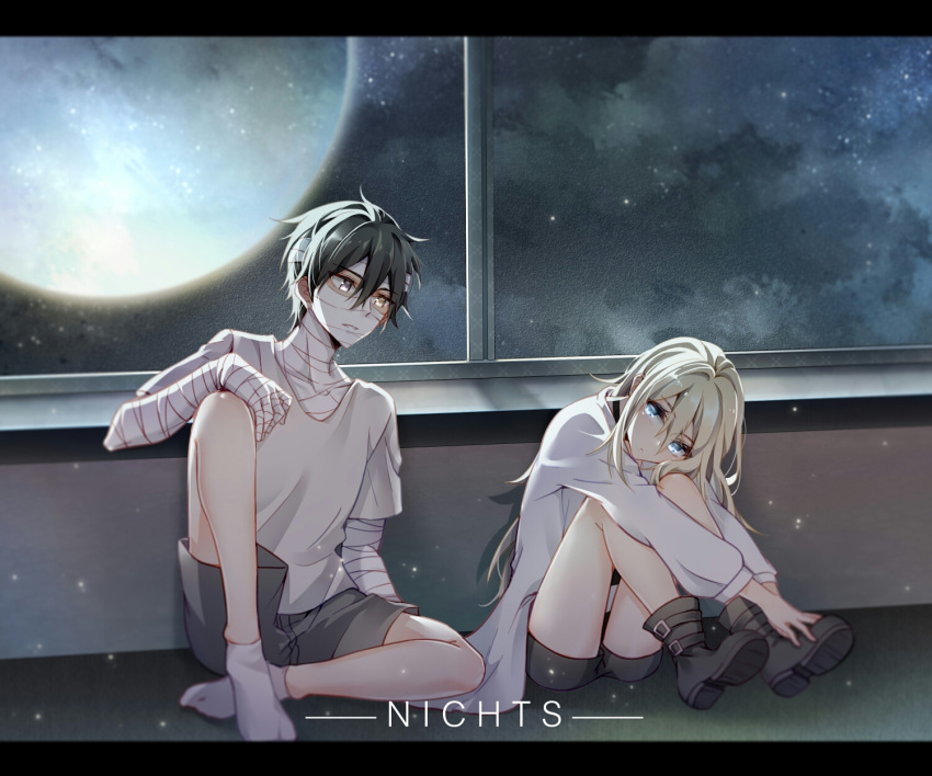 1girl artist_name bandages black_footwear black_hair black_shorts blonde_hair blue_eyes boots full_moon grey_shorts hair_between_eyes head_tilt highres indoors isaac_foster long_hair moon nichts_(pixiv19636538) night open_clothes open_shirt rachel_gardner satsuriku_no_tenshi shirt short_shorts short_sleeves shorts socks time_paradox white_legwear white_shirt window yellow_eyes