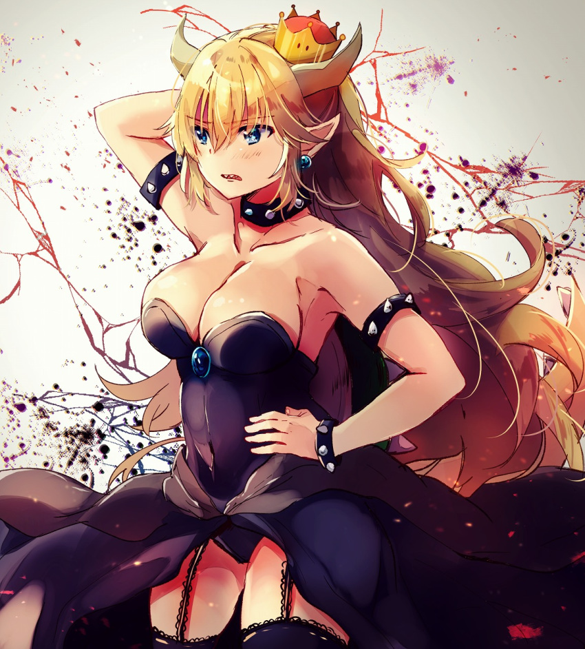 bare_shoulders black_collar black_dress black_leotard blonde_hair blue_earrings blue_eyes bowsette bracelet breasts cleavage collar collarbone commentary_request crown dress earrings hand_behind_head hand_on_hip highres horns jewelry large_breasts leotard mario_(series) nanahamu new_super_mario_bros._u_deluxe pointy_ears sharp_teeth solo spiked_armlet spiked_bracelet spiked_collar spikes strapless strapless_dress strapless_leotard super_crown teeth