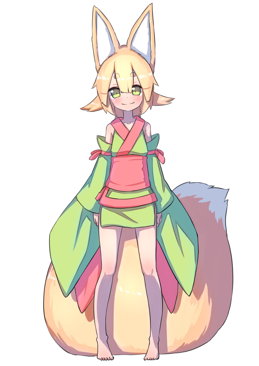 absurdres akatsuki_urara animal_ear_fluff animal_ears bangs barefoot blonde_hair blunt_bangs blush commentary_request eyebrows_visible_through_hair fox_ears fox_girl fox_tail fukutchi green_eyes hair_between_eyes highres japanese_clothes kimono large_tail original ponytail short_kimono short_yukata smile solo tail thick_eyebrows yukata