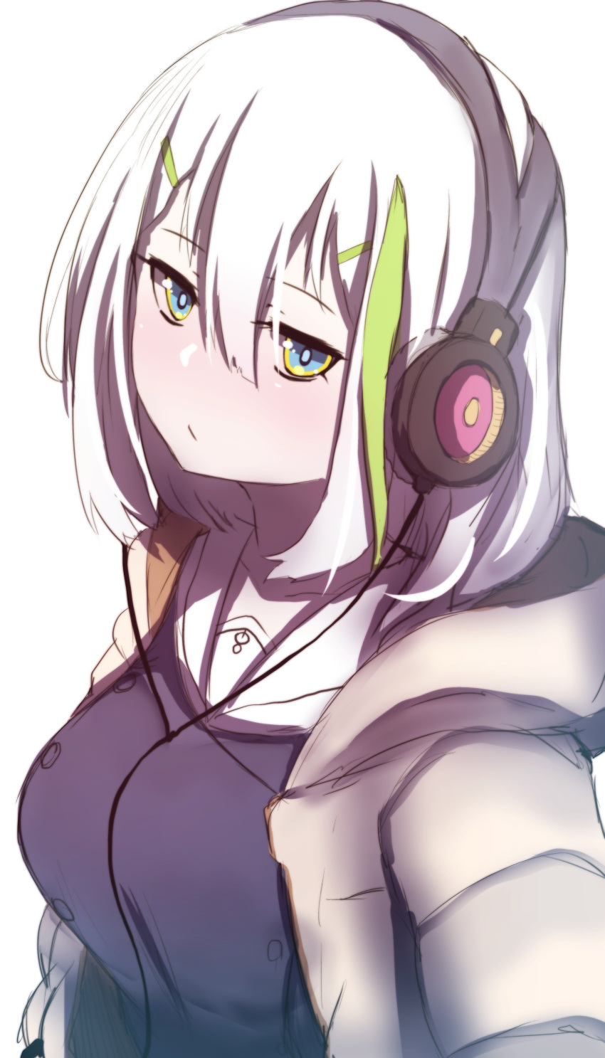 absurdres bad_id bad_twitter_id bangs black_vest blue_eyes blush breasts brown_jacket closed_mouth collarbone commentary_request eyebrows_visible_through_hair green_hair hair_between_eyes hair_ornament hairclip head_tilt headphones highres hood hood_down hooded_jacket jacket jitome large_breasts looking_at_viewer multicolored_hair open_clothes open_jacket original sailor_collar school_uniform serafuku simple_background solo streaked_hair upper_body vest wada_kazu white_background white_hair white_sailor_collar