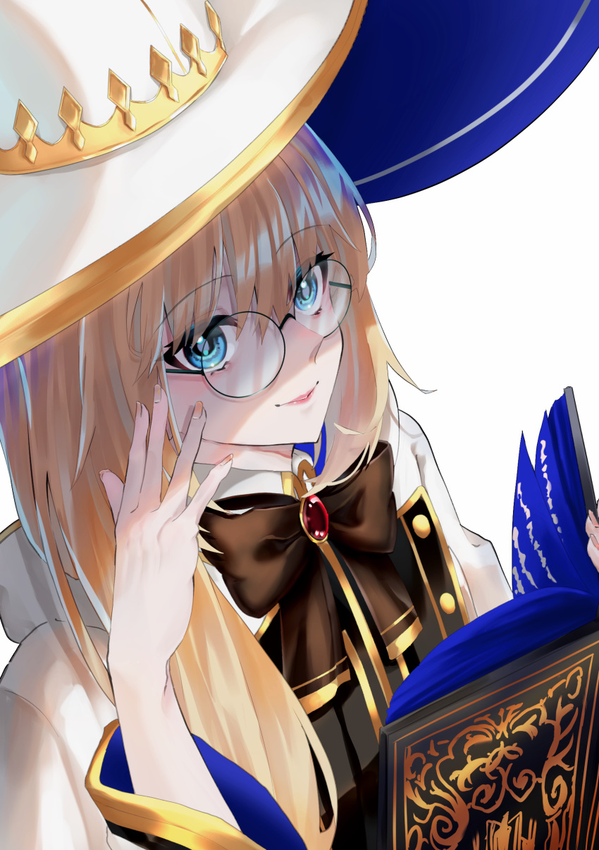 1girl absurdres aesc_(fate) aesc_(rain_witch)_(fate) blonde_hair blue_eyes book bow bowtie brooch cloak dress fate/grand_order fate_(series) glasses gold_trim hat highres holding holding_book jewelry long_hair long_sleeves looking_at_viewer portrait robe round_eyewear simple_background smile solo two-sided_fabric two-sided_headwear two-tone_sleeves uzu_asc white_background white_cloak white_robe wide_brim wide_sleeves witch_hat