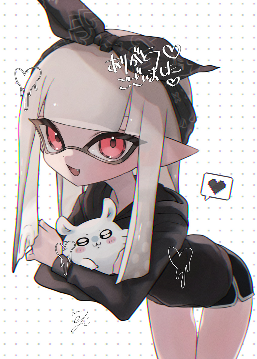 animal bike_shorts black_bow bow frisk_kunn hair_bow heart highres holding holding_animal inkling inkling_girl inkling_player_character leaning_forward long_hair mouse_(animal) open_mouth pointy_ears red_eyes simple_background splatoon_(series) suction_cups sweater white_background white_hair