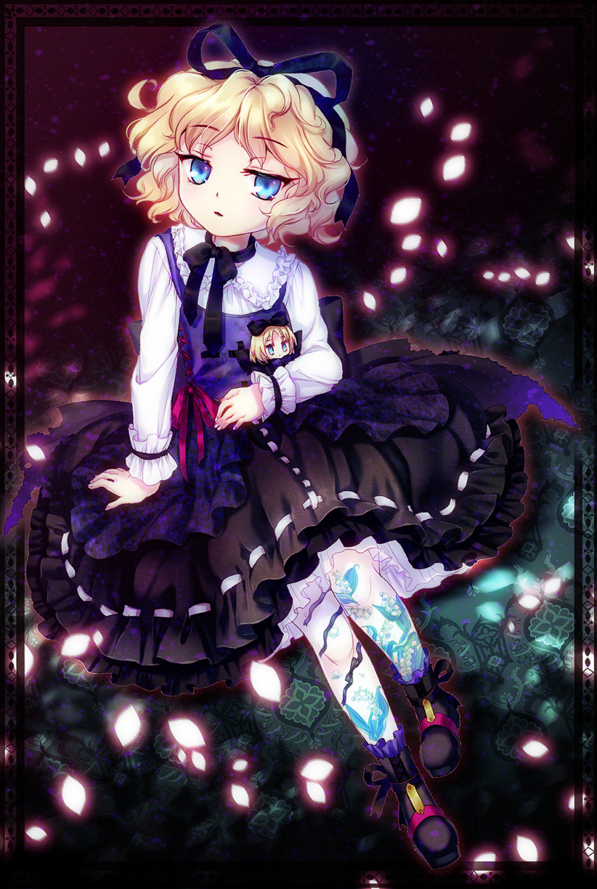 adapted_costume alternate_color amo bangs black_bow black_footwear black_ribbon blonde_hair blue_eyes bow bubble_skirt choker collared_shirt commentary_request curly_hair doll eyebrows_visible_through_hair eyelashes flower flower_tattoo frilled_legwear frilled_skirt frills hair_ribbon highres holding holding_doll huge_bow lily_of_the_valley lolita_fashion long_sleeves looking_at_viewer medicine_melancholy multiple_girls neck_ribbon phantasmagoria_of_flower_view player_2 puffy_long_sleeves puffy_sleeves purple_bow purple_legwear red_ribbon ribbon serious shirt size_difference skirt su-san tattoo torn_clothes touhou