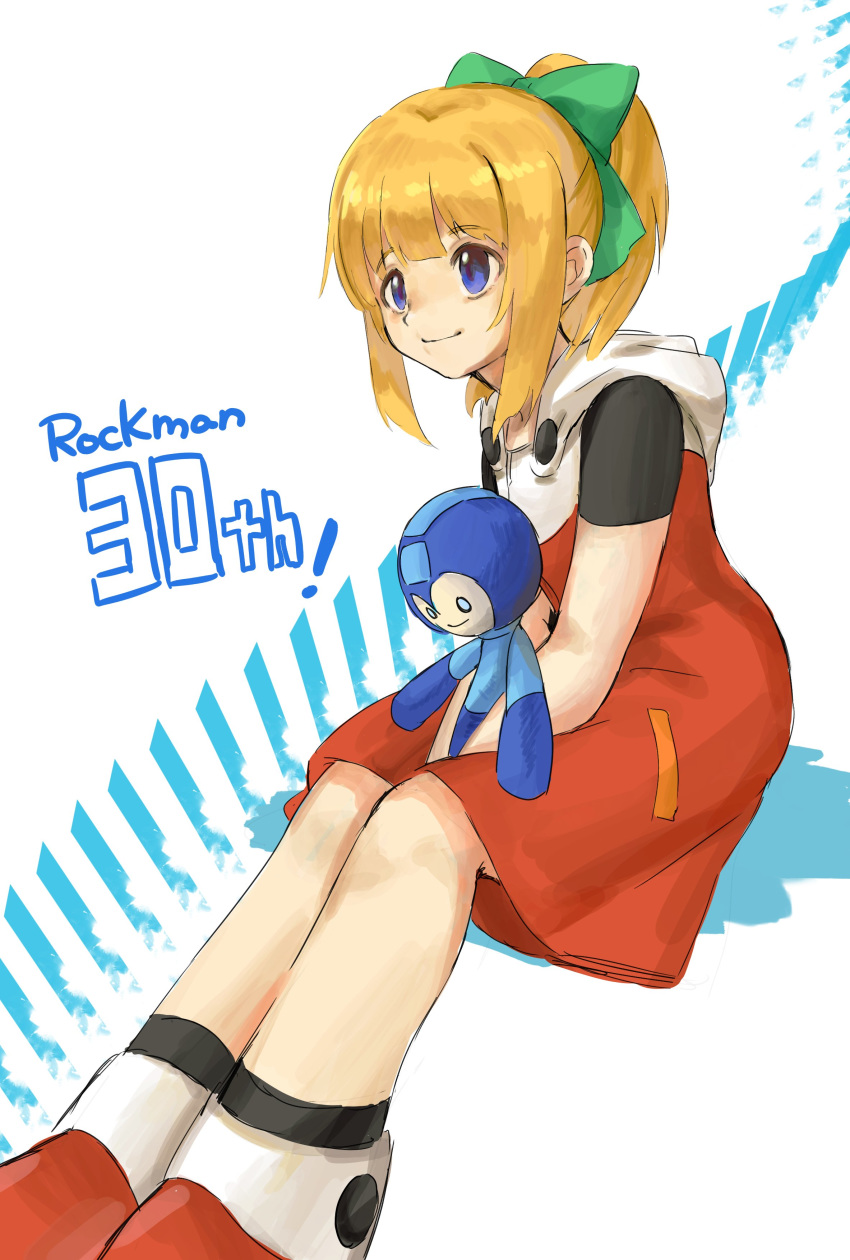 absurdres android bangs blonde_hair blue_eyes blunt_bangs character_doll commentary_request copyright_name doll dress green_ribbon highres holding holding_doll long_hair ponytail red_footwear ribbon rockman rockman_(character) rockman_(classic) rockman_11 roll shino_hiro22 sidelocks simple_background sitting smile