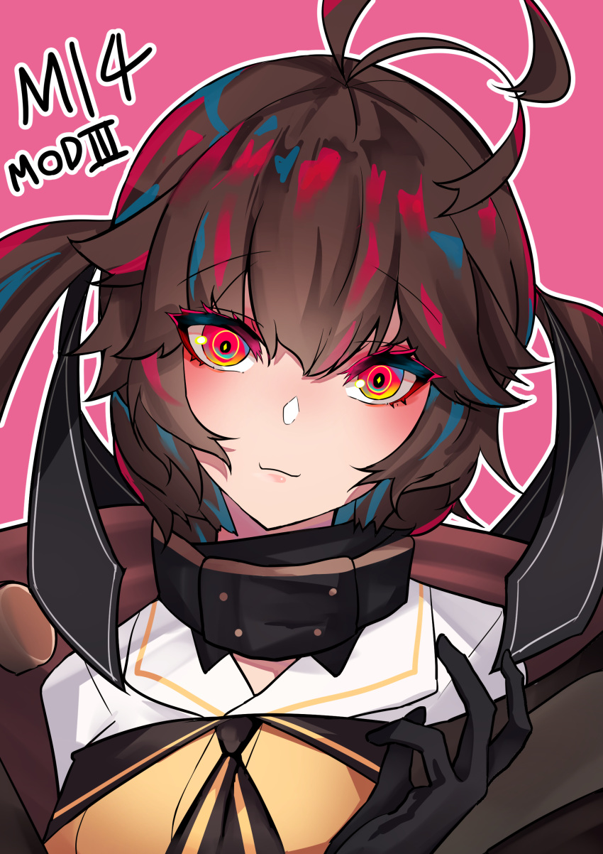 absurdres antenna_hair bangs black_gloves black_neckwear breasts brown_hair character_name closed_mouth collared_shirt commentary_request eyebrows_visible_through_hair girls_frontline gloves hair_between_eyes hand_up head_tilt highres looking_at_viewer m14_(girls_frontline) medium_breasts meow_nyang mod3_(girls_frontline) outline pink_background red_eyes shirt simple_background smile solo two_side_up upper_body white_outline white_shirt