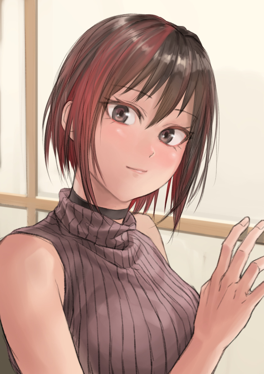 1girl bangs bare_shoulders black_hair bob_cut brown_eyes brown_sweater choker commentary_request hair_strand hand_on_window highres kilye_4421 light_smile looking_at_viewer multicolored_hair original red_hair ribbed_sweater short_hair sleeveless sleeveless_turtleneck sweater tsurime turtleneck upper_body window