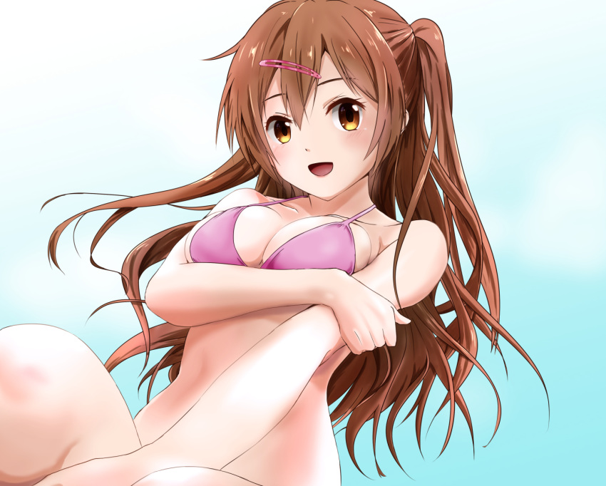 1girl bare_arms bare_shoulders bikini blush breasts brown_eyes brown_hair chuunibyou_demo_koi_ga_shitai! cleavage collarbone commentary_request from_below hair_between_eyes hair_ornament hairclip highres large_breasts long_hair looking_at_viewer nibutani_shinka one_side_up pink_bikini pink_bikini_top saateen_(tsubame-project13) side_ponytail solo swimsuit