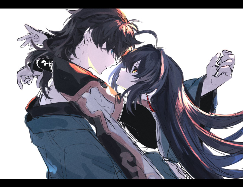 1boy 1other ahoge androgynous black_hair blue_eyes detached_sleeves earrings fate/grand_order fate/samurai_remnant fate_(series) hair_down hair_intakes highres hug jewelry letterboxed long_bangs long_hair loose_kimono miko_embrace miyamoto_iori_(fate) orange_eyes shimaneko_(pixiv71285774) sidelocks simple_background white_background yamato_takeru_(fate)