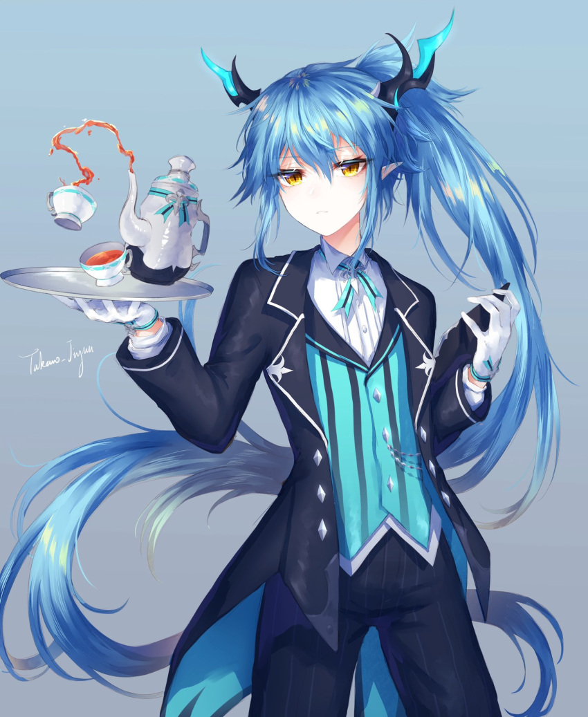 1boy alternate_costume artist_name black_coat black_pants blue_background blue_hair blue_necktie blue_vest bolo_tie butler chinese_commentary coat coattails collared_shirt commentary_request cowboy_shot cup denif_(elsword) dragon_boy dragon_horns elsword expressionless fleur-de-lis gloves hair_between_eyes highres holding holding_tray horns long_hair long_sleeves looking_at_viewer male_focus necktie open_clothes open_coat otoko_no_ko pants parted_lips pinstripe_pants pinstripe_pattern pointy_ears ponytail shirt signature simple_background slit_pupils solo standing striped_clothes striped_pants striped_vest takano_jiyuu teacup teapot tray vertical-striped_clothes vertical-striped_pants vertical-striped_vest very_long_hair vest white_gloves white_shirt wing_collar yellow_eyes