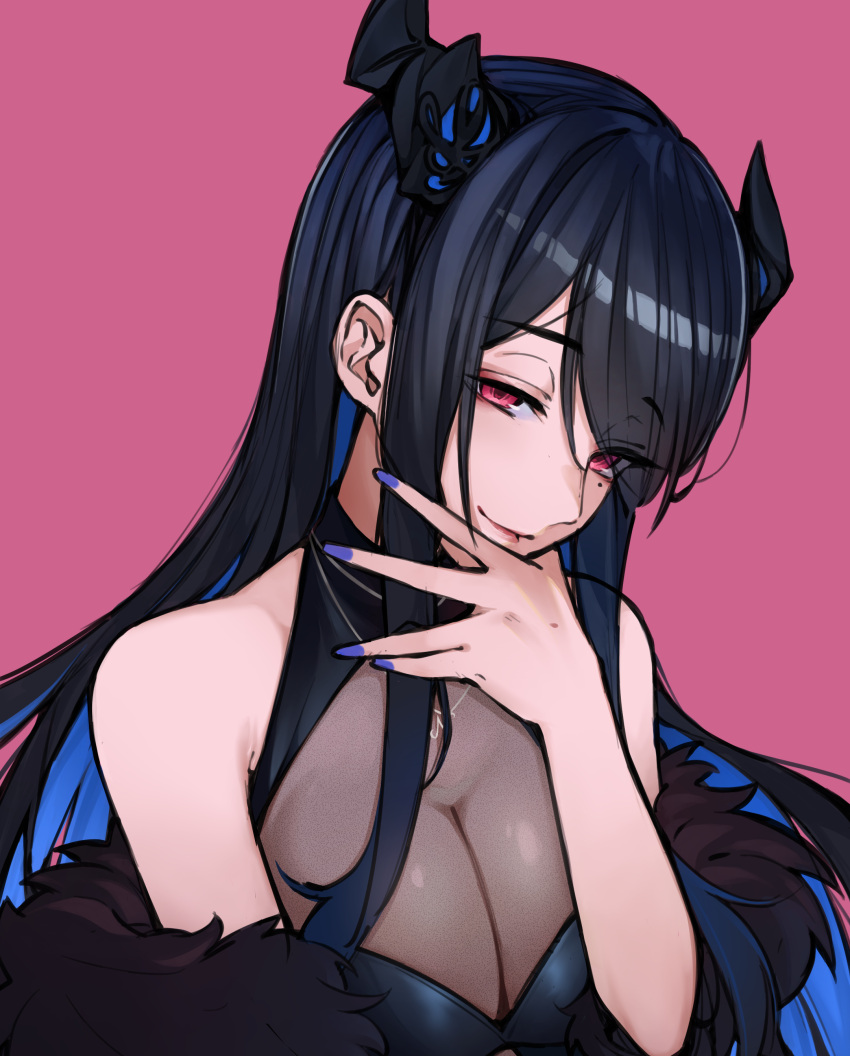 1girl absurdres asymmetrical_horns bare_shoulders black_hair blue_hair breasts colored_inner_hair demon_horns hair_ornament head_tilt highres hololive hololive_english horns kureo large_breasts long_hair looking_at_viewer mole mole_under_eye multicolored_hair narrowed_eyes nerissa_ravencroft official_alternate_costume red_eyes simple_background smile solo two-tone_hair uneven_horns upper_body virtual_youtuber