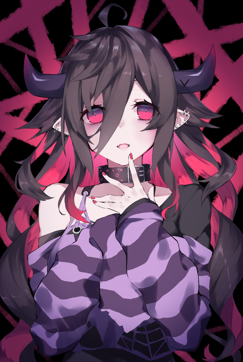 1girl abstract_background absurdres ahoge bags_under_eyes bangs bare_shoulders black_background black_hair black_shirt ear_piercing fang goma0616 hair_between_eyes highres horns long_hair long_sleeves looking_ahead looking_at_viewer multicolored_hair nijisanji off_shoulder open_mouth piercing pink_hair pink_nails pointy_ears purple_shirt shirt sleeves_past_fingers sleeves_past_wrists solo striped striped_shirt torn_clothes torn_shirt two-tone_hair upper_body very_long_hair yamiyono_moruru