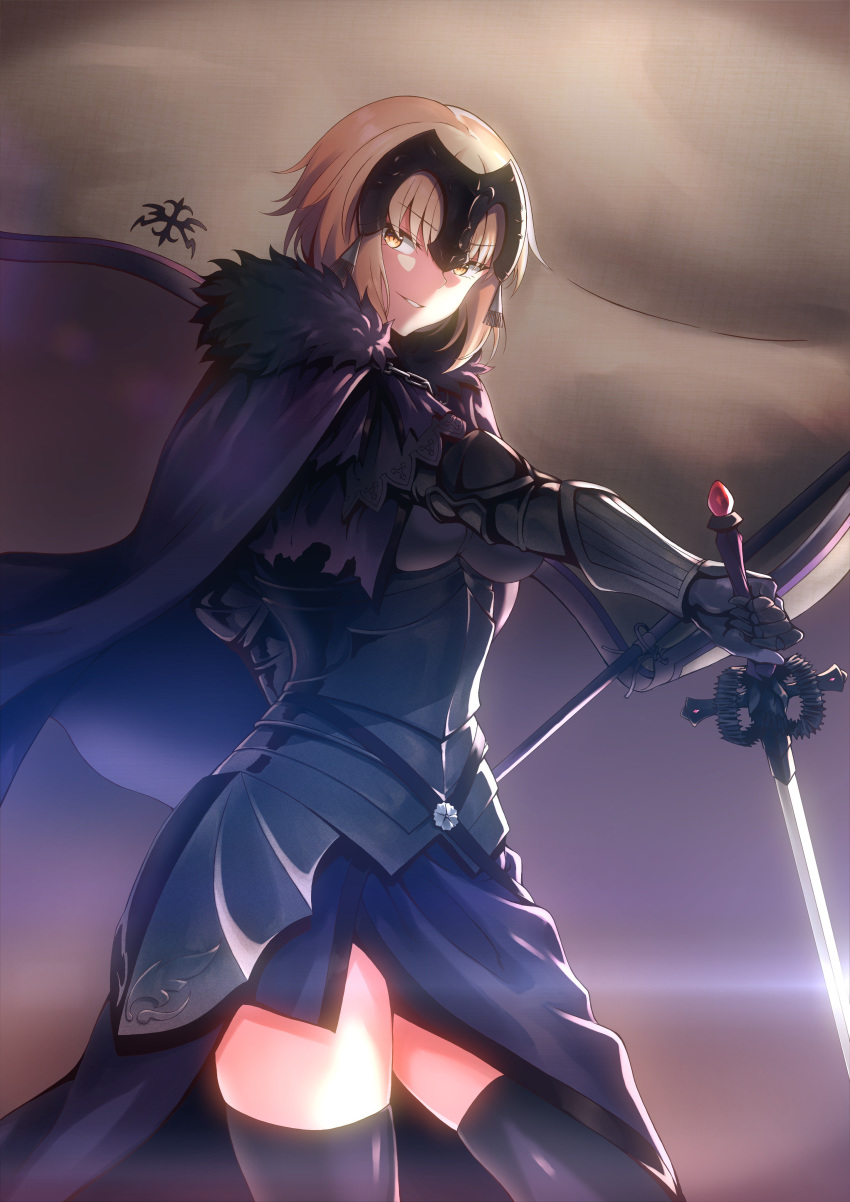 1girl absurdres armor armored_dress bangs banner breasts cape chain fate/grand_order fate_(series) flag fur-trimmed_cape fur_collar fur_trim gauntlets gradient gradient_background grin headpiece highres holding holding_flag holding_sword holding_weapon jeanne_d'arc_(alter)_(fate) jeanne_d'arc_(fate)_(all) large_breasts mo3hig3 purple_background short_hair silver_hair smile solo sword thighhighs tsurime weapon yellow_eyes