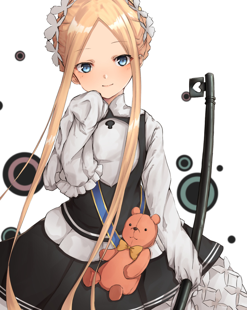 1girl abigail_williams_(fate/grand_order) bangs bao_(s_888) black_skirt blonde_hair blue_eyes blush braid breasts dress fate/grand_order fate_(series) forehead french_braid highres key keyhole long_hair long_sleeves looking_at_viewer maid_headdress parted_bangs sash simple_background skirt sleeves_past_fingers sleeves_past_wrists small_breasts smile solo staff stuffed_animal stuffed_toy teddy_bear white_background white_dress